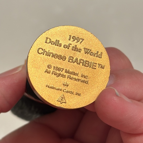 Barbie Ornament DOLLS OF THE WORLD Series by Hallmark - Picture 7 of 13